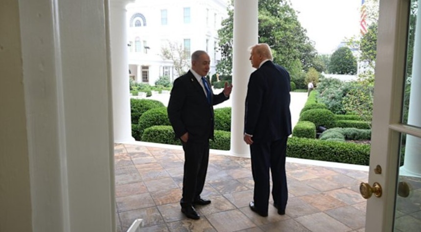 Trump &icirc;l primeşte marţi la Casa Albă pe Netanyahu, aflat &icirc;n dificultate &icirc;n sondaje, care vine la funeraliile lui Graham