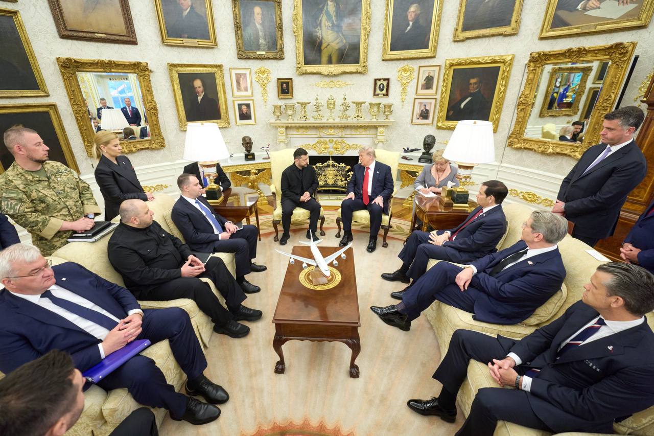 Trump &icirc;și trimite, pentru prima dată, emisarii speciali la Kiev, după o &icirc;nt&acirc;lnire-fulger cu Zelenski la Casa Albă