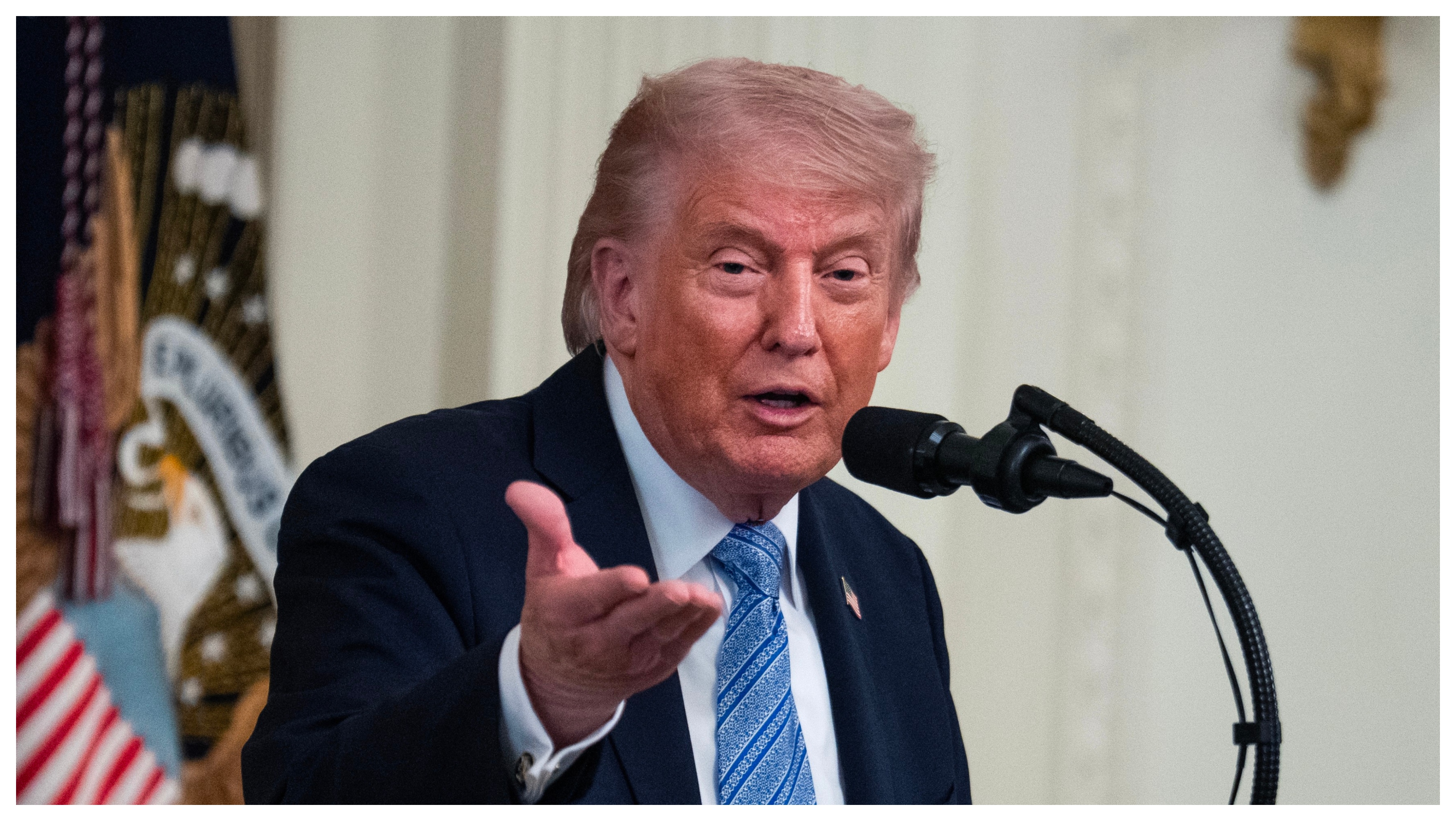 Trump jignește din nou o jurnalistă și pleacă brusc &icirc;n mijlocul interviului: &bdquo;Ori ești părtinitoare, ori ești proastă&rdquo;
