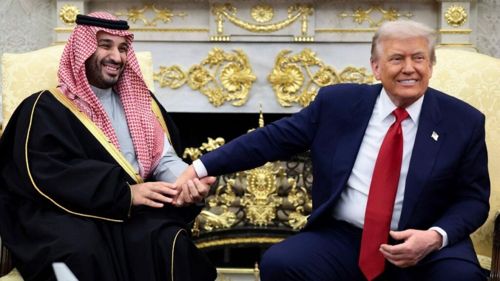 Trump mută astăzi decisiv &icirc;n Orientul Mijlociu. Detaliile acordului care ar putea da undă verde Arabiei Saudite să aibă bomba nucleară, dacă și Iranul o va deține