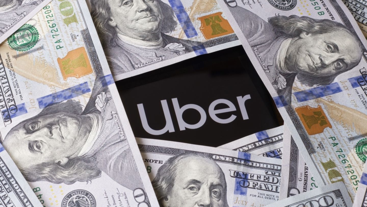 Uber cumpără compania care controlează Glovo &icirc;ntr-o tranzacție de aproape 13 miliarde de dolari