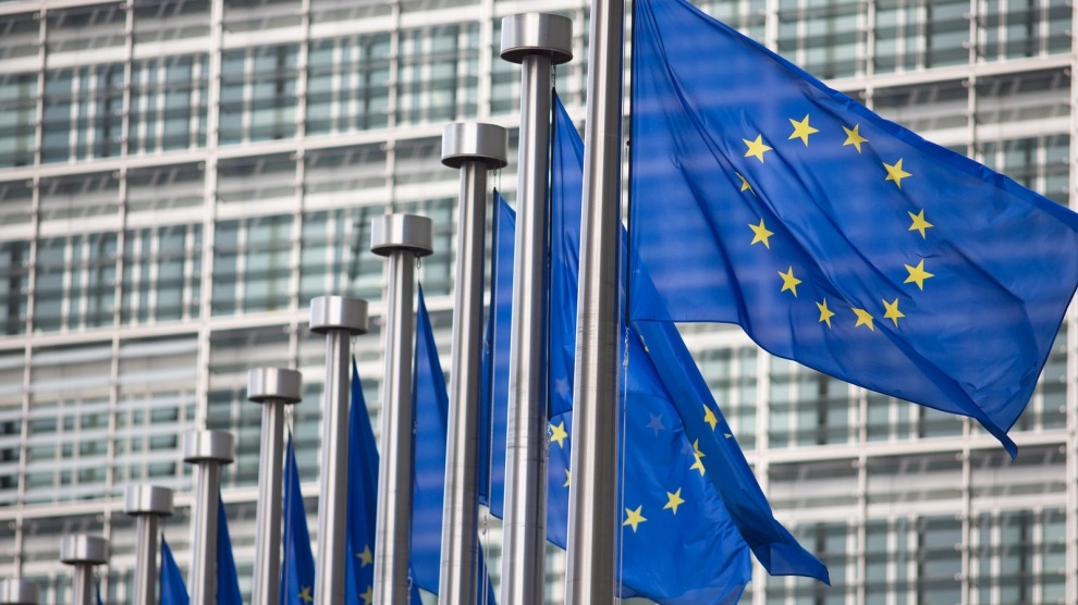 UE vrea să dubleze ponderea electricităţii &icirc;n consumul de energie şi a revizuit schema de comercializare a certificatelor de emisii