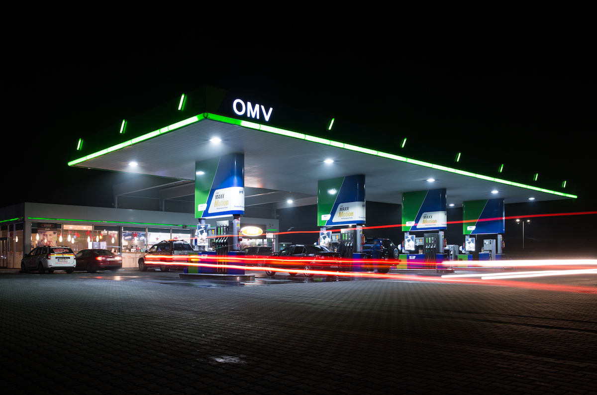 ULTIMĂ ORĂ Scumpire semnificativă a benzinei și motorinei. Incertitudinile geopolitice au ajuns la pompă