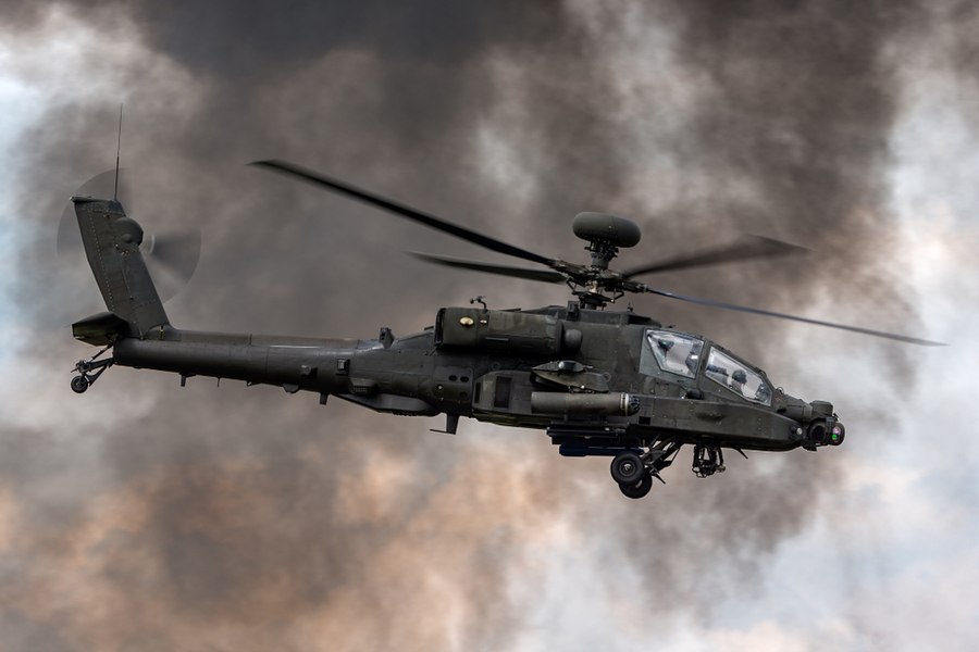 Un elicopter american Apache s-a prăbușit în Strâmtoarea Ormuz. Trump a confirmat că piloţii „sunt bine”