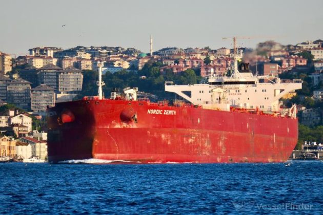 Un petrolier &icirc;nchiriat de ExxonMobil care transporta țiței kazah a fost atacat cu drone la terminalul CPC din largul coastei ruse