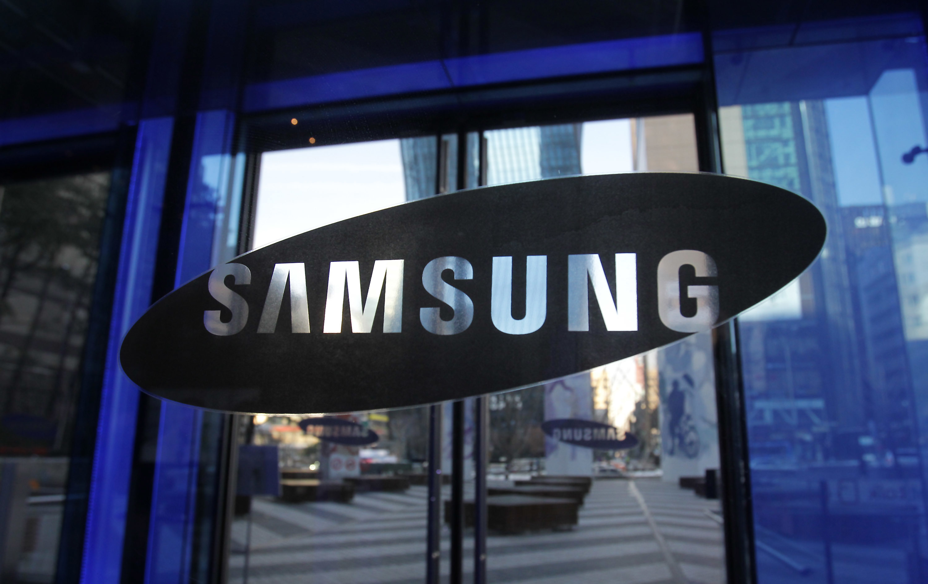 VIDEO Samsung și-a lansat primul card de credit