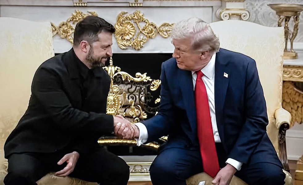 Volodimir Zelenski a realizat, la Washington, o &bdquo;performanță&rdquo; care anterior părea imposibilă. Ce a obținut de la Donald Trump?