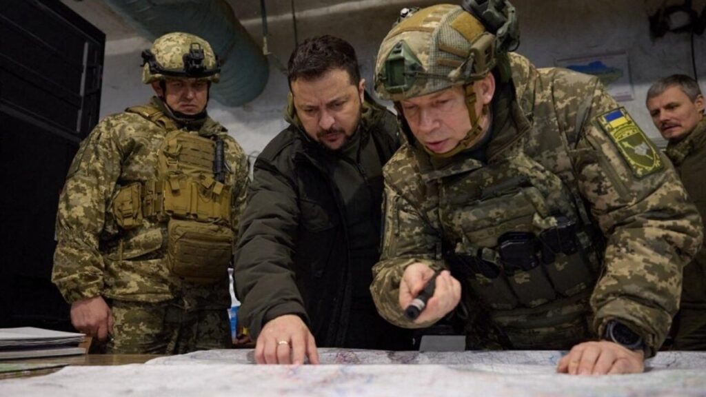 Volodimir Zelenski pregătește discuții decisive cu liderii militari pentru o strategie de &icirc;ncheiere a războiului din Ucraina