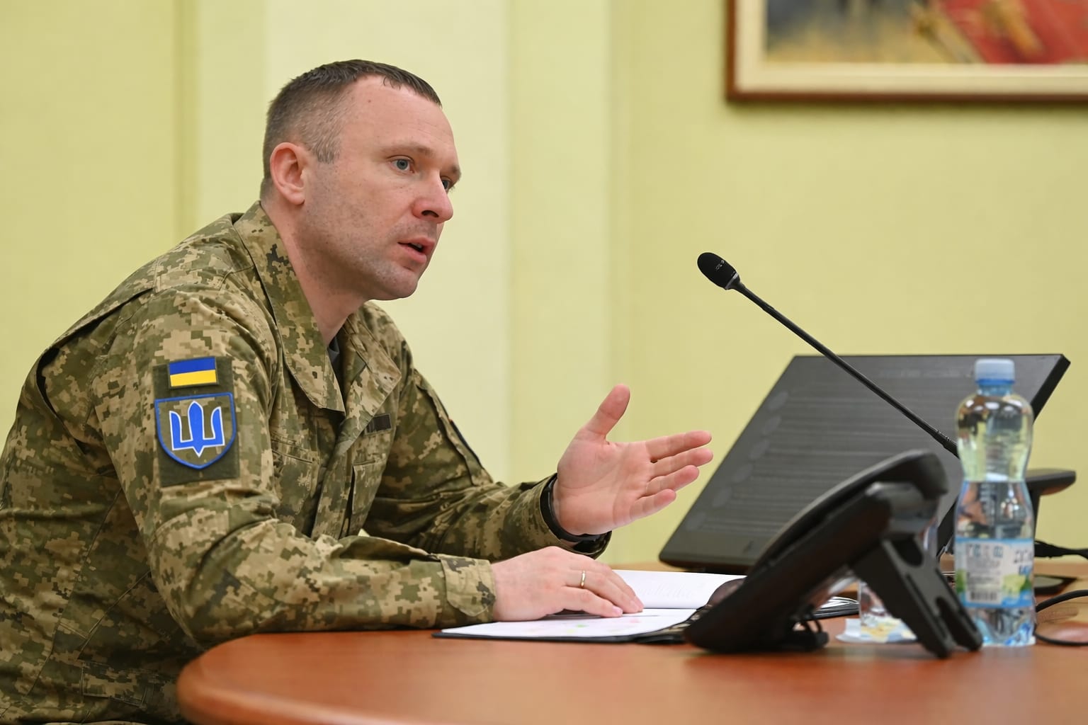 Zelenski schimbă comanda armatei ucrainene. Fereastra de risc din Donbas pune presiune pe resursa umană și ajutorul