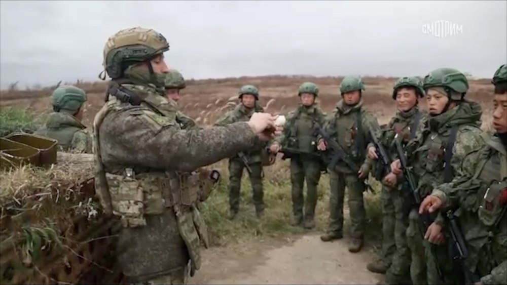 Zelenski susține că Rusia &icirc;și completează trupele cu soldați din Phenian: 30.000 de militari vor ajunge pe front